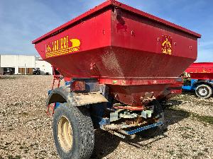 Trailed Fertilizers Aguirre ad 5000  Aguirre
