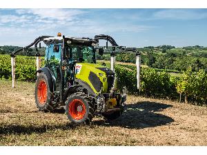 Tractors Claas nexos 200 Claas