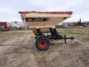Trailed Fertilizers Cleris 6000 Cleris