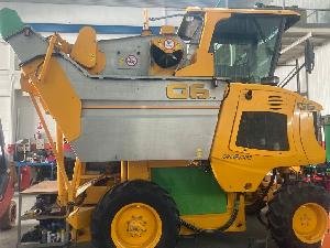 Grape harvesting machine Gregoire g6.210 Gregoire