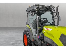 EIMA 2024: CLAAS presentó los tractores especializados NEXOS con la nueva cabina de cuatro postes