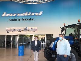 El azul Landini inundará Huelva junto a Auto Tractor del Sur
