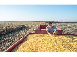 El Parlamento Europeo subraya que las cooperativas son una pieza fundamental para el relevo generacional en las explotaciones agrarias