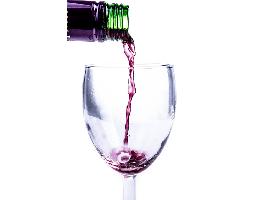 ¿Es natural el vino natural?.