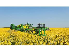 John Deere lanza el mayor pulverizador a remolque que existe