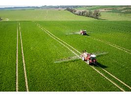 La mayoría de los fitosanitarios utilizados por los agricultores españoles son fungicidas y bactericidas, el 54 % del total