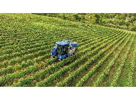 Lanzamiento de dos años de garantía para las vendimiadoras y tractores pórtico New Holland Braud en el 50º aniversario de producción de la marca