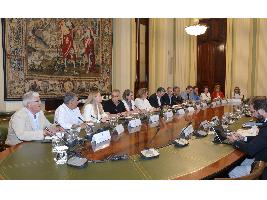 Luis Planas recibe a la nueva comisión ejecutiva de la Unión de Pequeños Agricultores y Ganaderos (UPA)