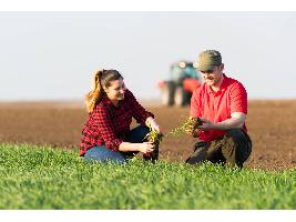 Luis Planas: “Sin jóvenes y sin cooperativas no hay futuro para el sector agroalimentario”