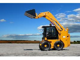NEUMÁTICO SKID MAX SR-SKIDDER BKT LANZA EL NUEVO.