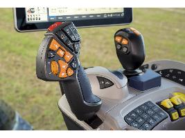 New Holland presenta el T7 Long Wheelbase con transmisión Power Command y PLM Intelligence