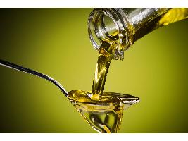 Récord de exportaciones de aceite de oliva andaluz superando por primera vez los 3.800 millones de euros, con EEUU con el mayor crecimiento
