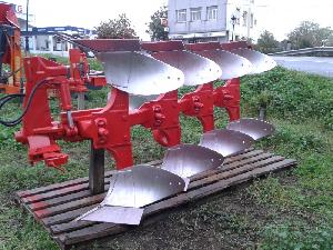 Mouldboard Ploughs Ovlac  Ovlac