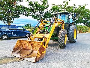 Tractores agrícolas John Deere  2850 con pala John Deere