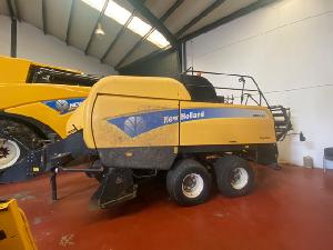 Large balers New Holland bb9060 cropcuter New Holland