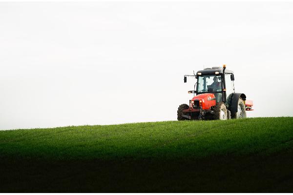 Bruselas propone reducir la dependencia exterior de los fertilizantes