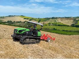 DEUTZ-FAHR 5115K, El retorno del tractor cadenas para aplicaciones en campo abierto