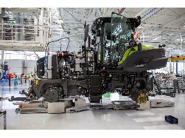 Un gran desarrollo y crecimiento en el negocio de los tractores. CLAAS pone en marcha la "fábrica del futuro" en Le Mans