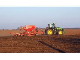 Unión de Uniones pide una ampliación del RENOVE agrario para atender todas las solicitudes presentadas