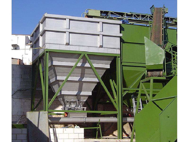 Depósitos, tolvas y silos