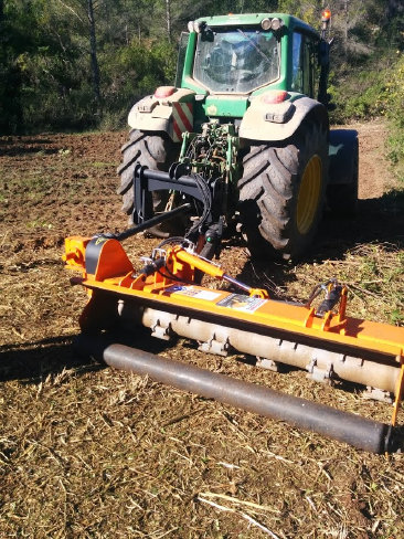 Maquinaria agricola fernandez TRD MAX - 2