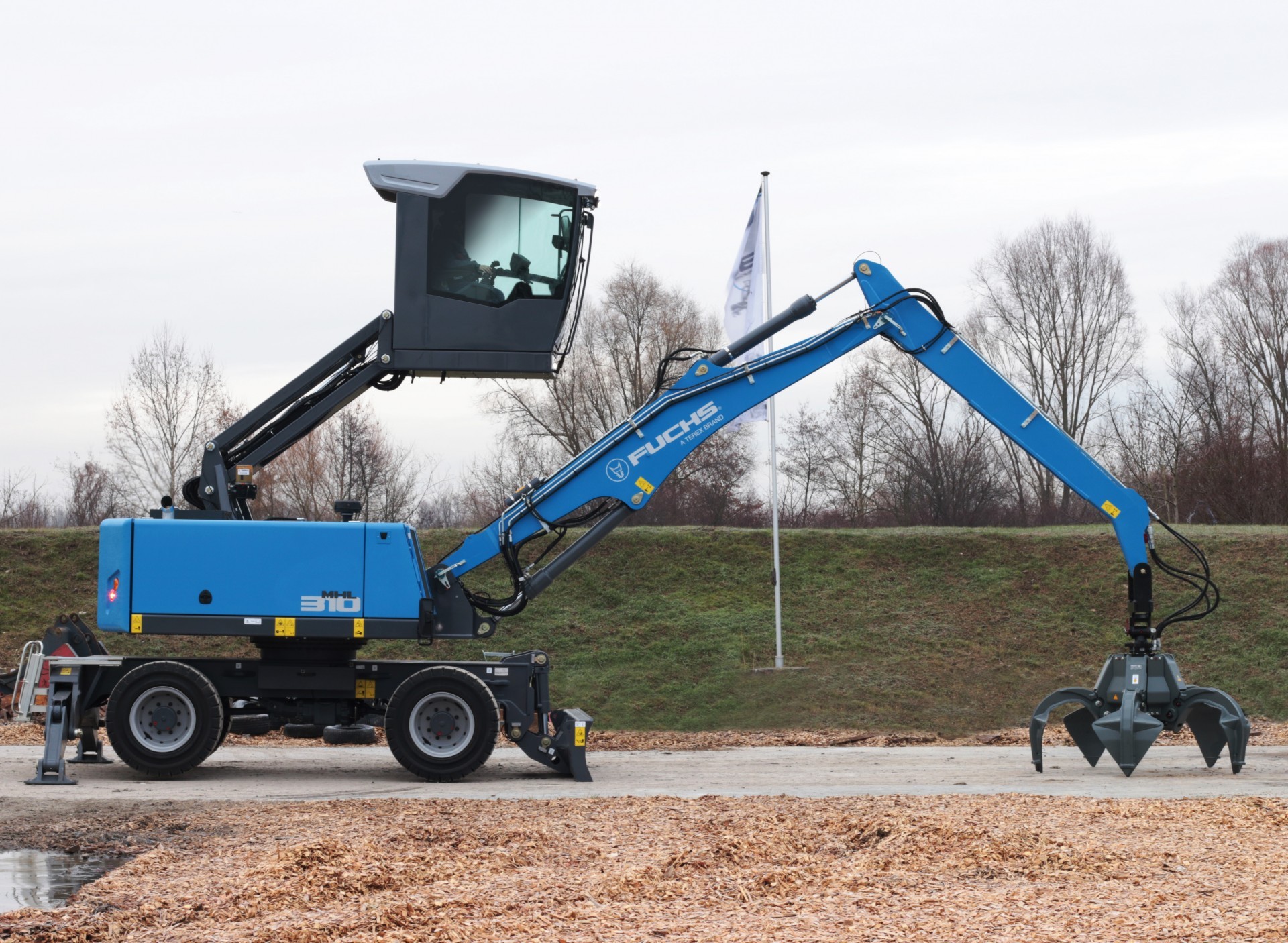 MHL310