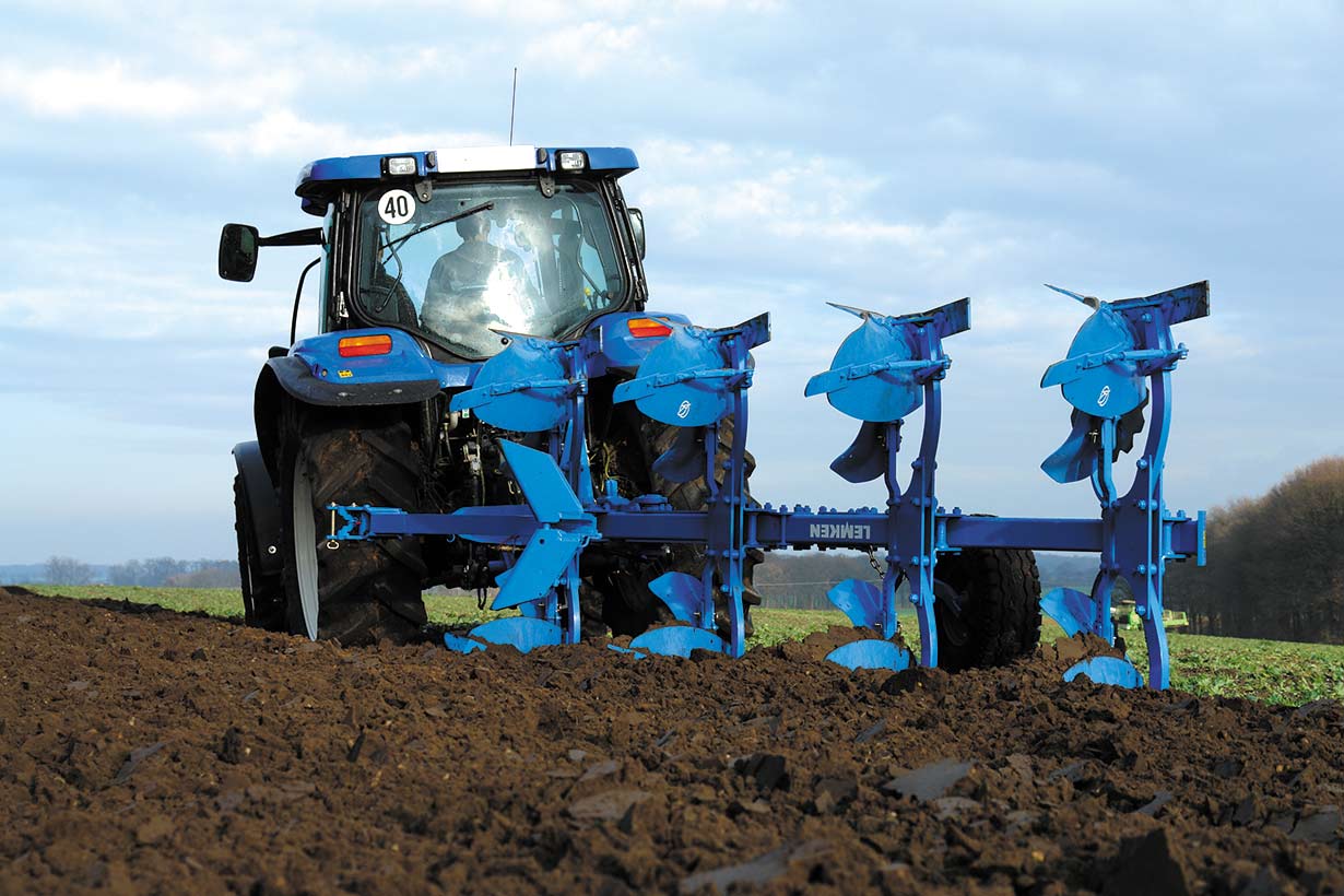EQUIPAMIENTO BÁSICO