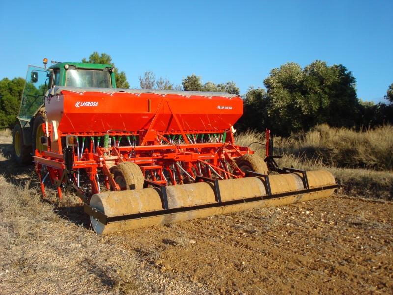 Sembradora de siembra directa de reja con rulo de 4 metros para cereales