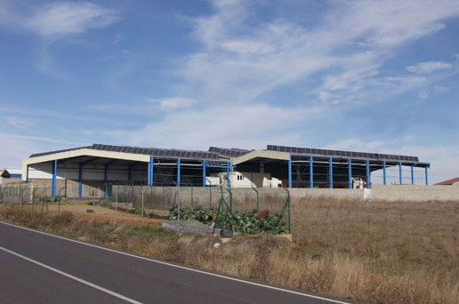 NAVE DE EMPRESA DE TRANSPORTES