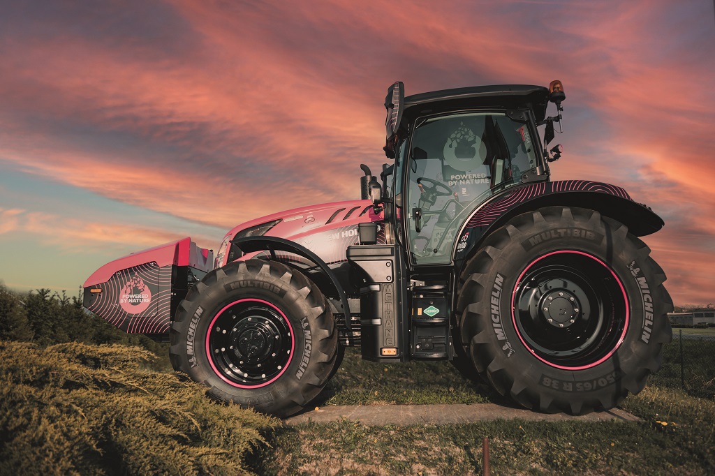 El tractor T6 Methane Power de New Holland lanza un mensaje de sostenibilidad lleno de fuerza durante el Giro de Italia 2022 - 0