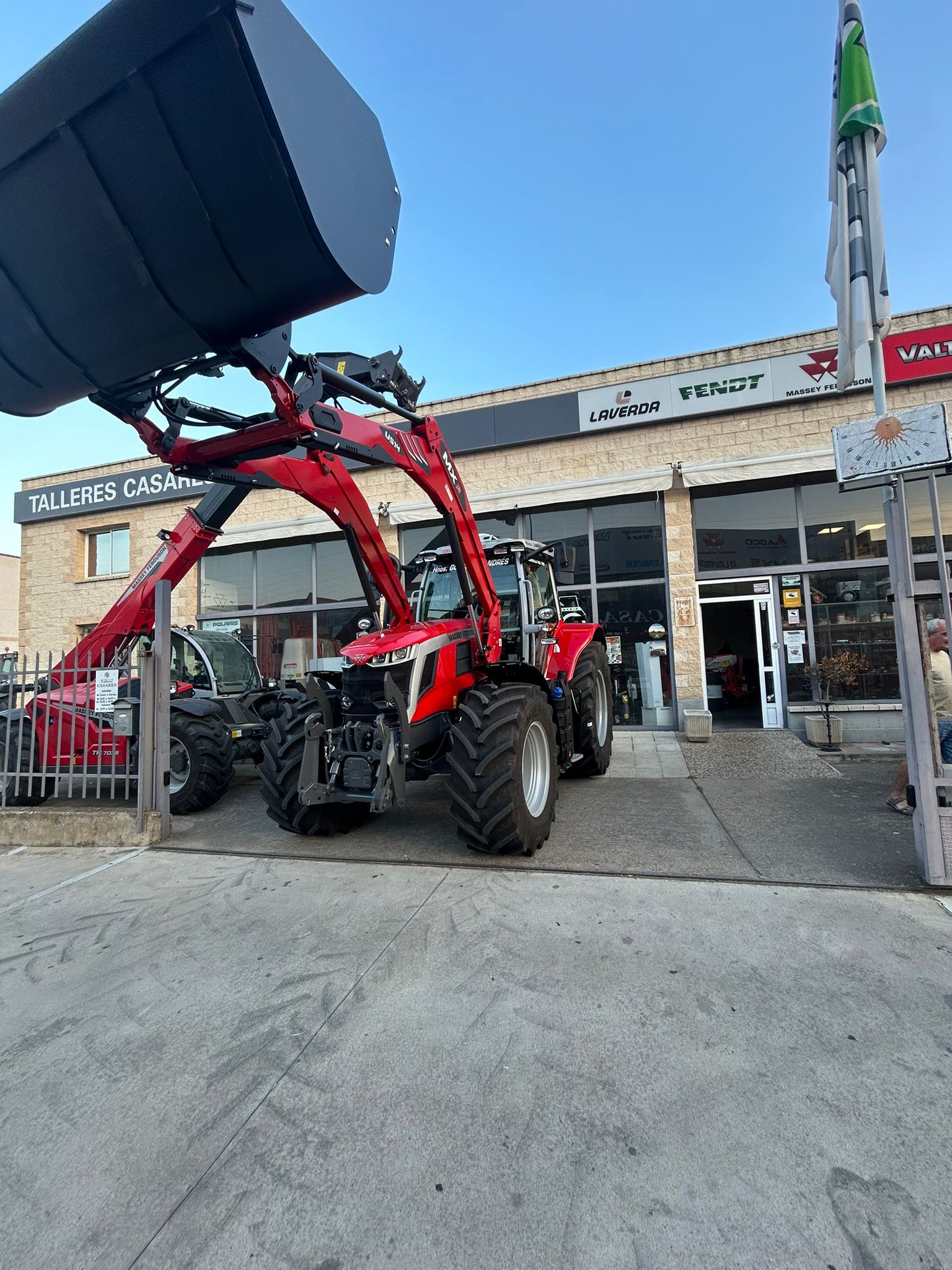 ENTREGA MASSEY FERGUSON 7S.155