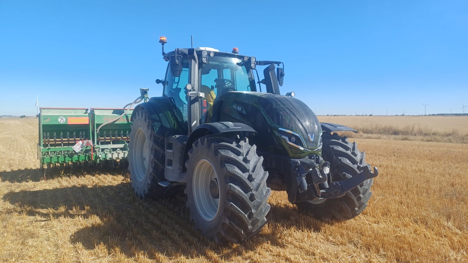 ENTREGA VALTRA T235D