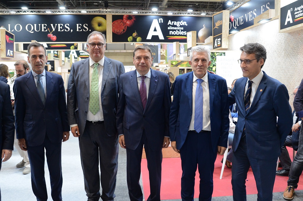 Luis Planas destaca la excelencia del sector hortofrutícola y su papel relevante en la agricultura española